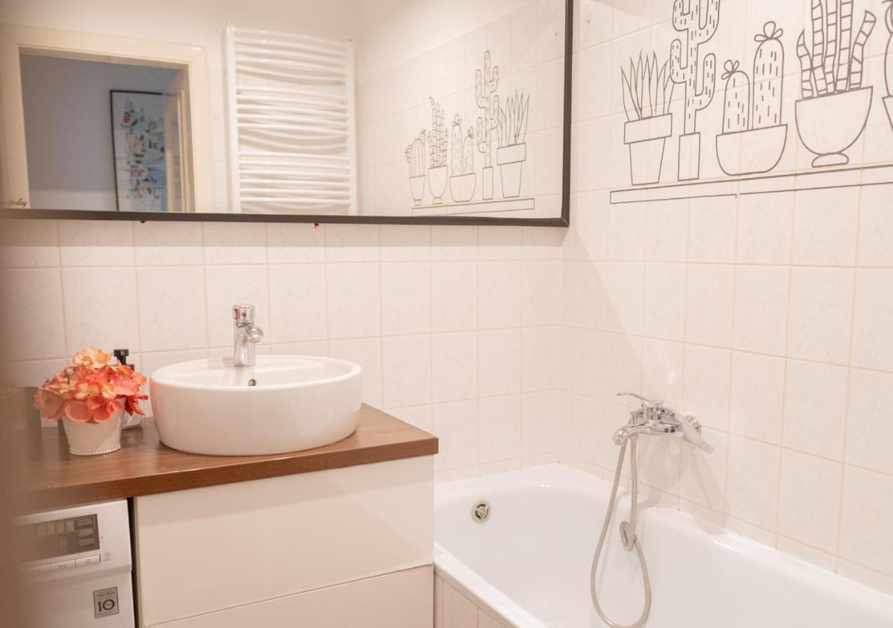 Central Apartman, Belvaros Lakas Кескемет Екстериор снимка